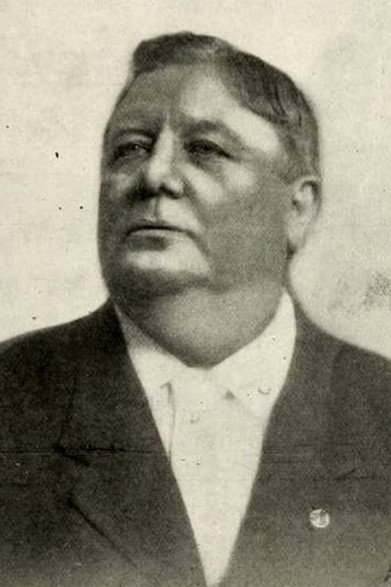 Robert Fischer as Jim Wellington in Excuse Me