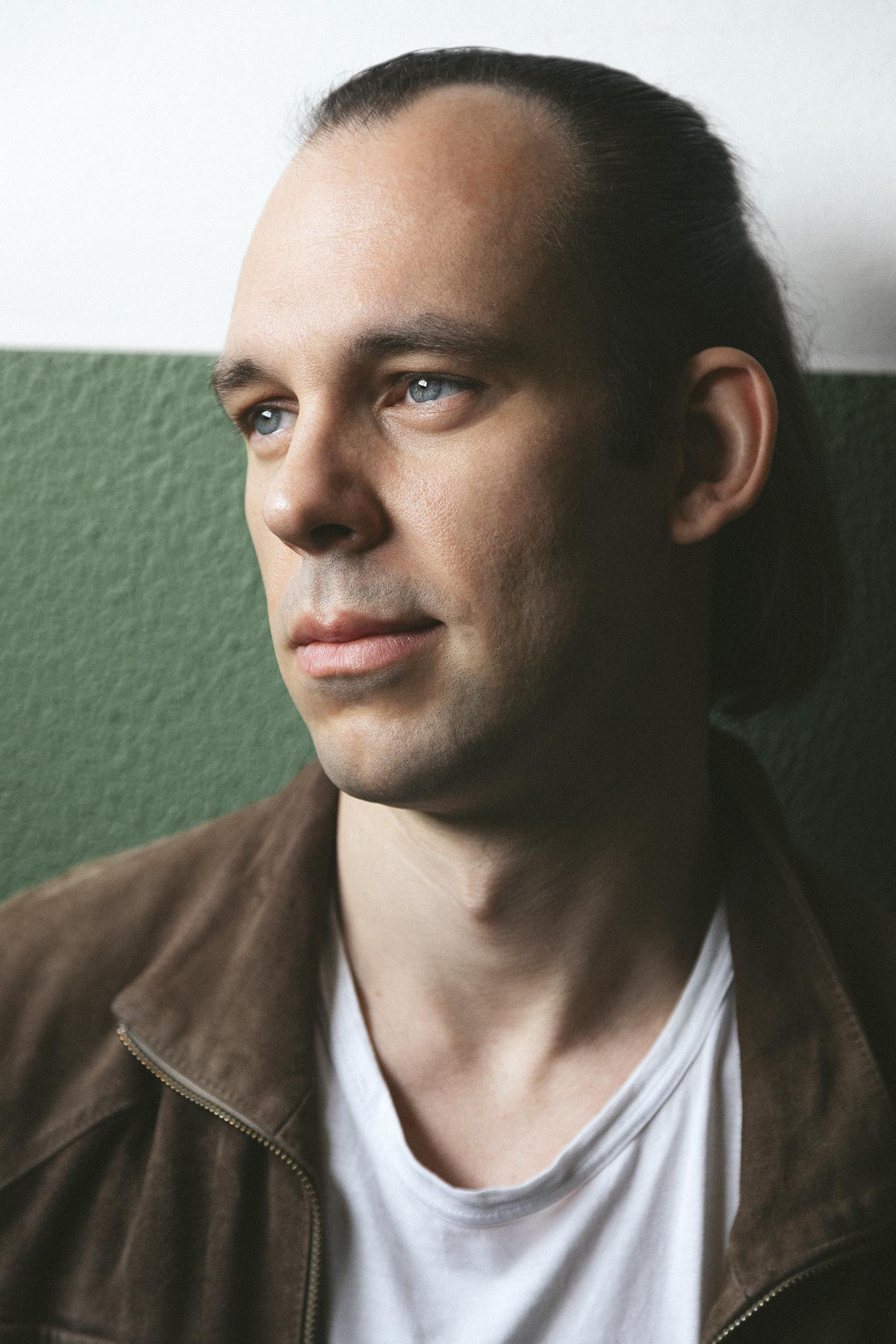 Marco Bonadei as Samuele Verona in Comedians