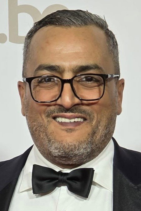 Abdenbi Azzaoui as Mustafa Abderrrahaman in fl 19,99