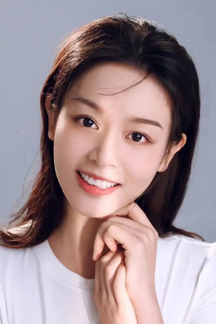 李家辛 as Liu Yueli in Star-Crossed Love