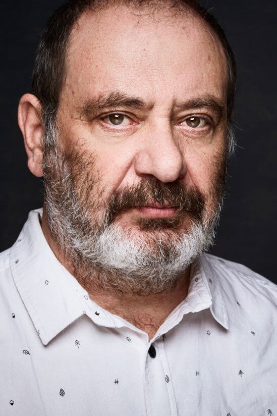 Manel Dueso as Fernando de los Ríos in 14 d'abril. Macià contra Companys
