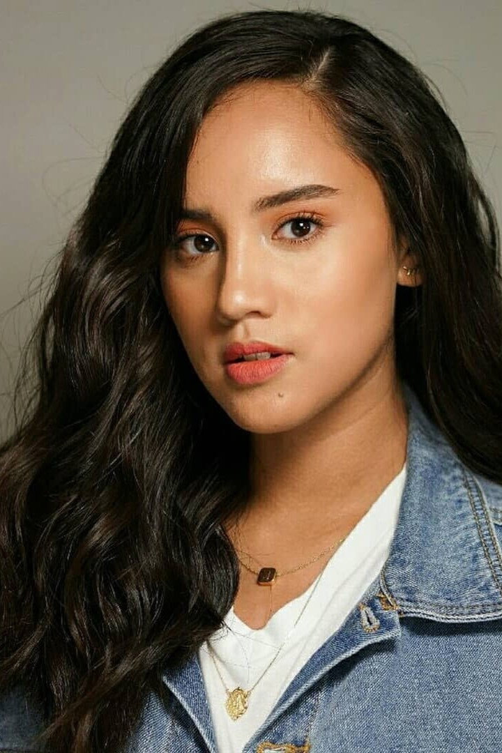 Julianne Gomez as Ingrid Ramirez in Feng Shui