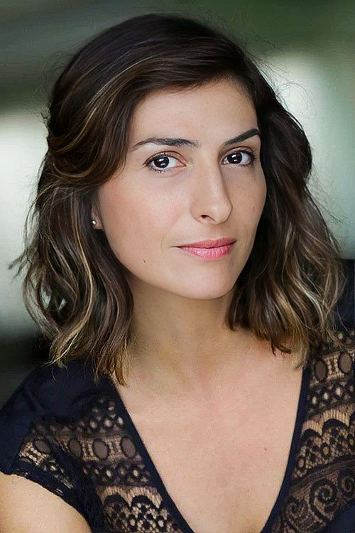 Géraldine Loup as Fanny Pelletier in La Stagiaire