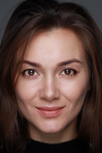 Евгения Лезгинцева as Nastya in The Choice