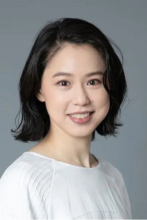 長尾純子 as Yoshino Sayaka in Sibling Intrusion