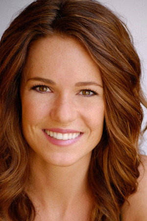 Roshelle Baier as Mimi(as Roshelle Pattison) in Days of Darkness