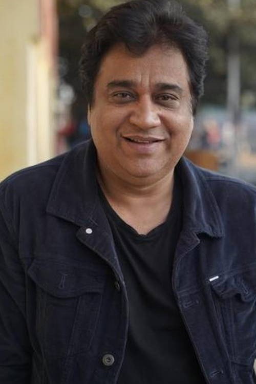 Manu Rishi Chadha as Chaman Tripathi in Shubh Mangal Zyada Saavdhan