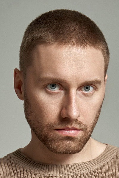 Михаил Грищенко as Вадим in Fox