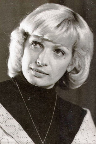Paulina Zavtoni as Klavdiya, rabotnitsa telegrafa in You've Got a Telegram