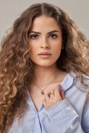 Mah Duarte as Raquel jovem in A Vida de Jó