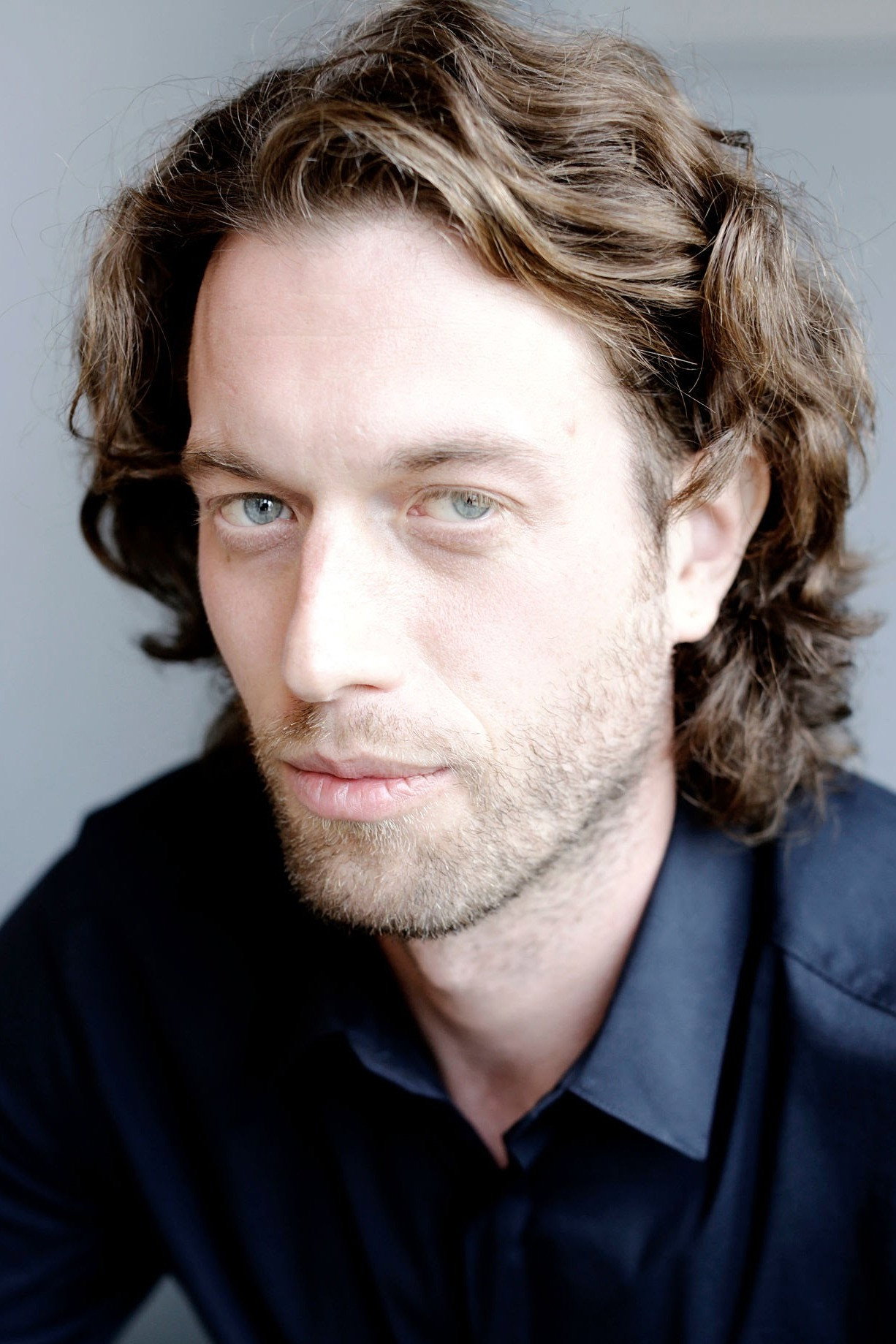 Vallo Toomla as Man in Olga