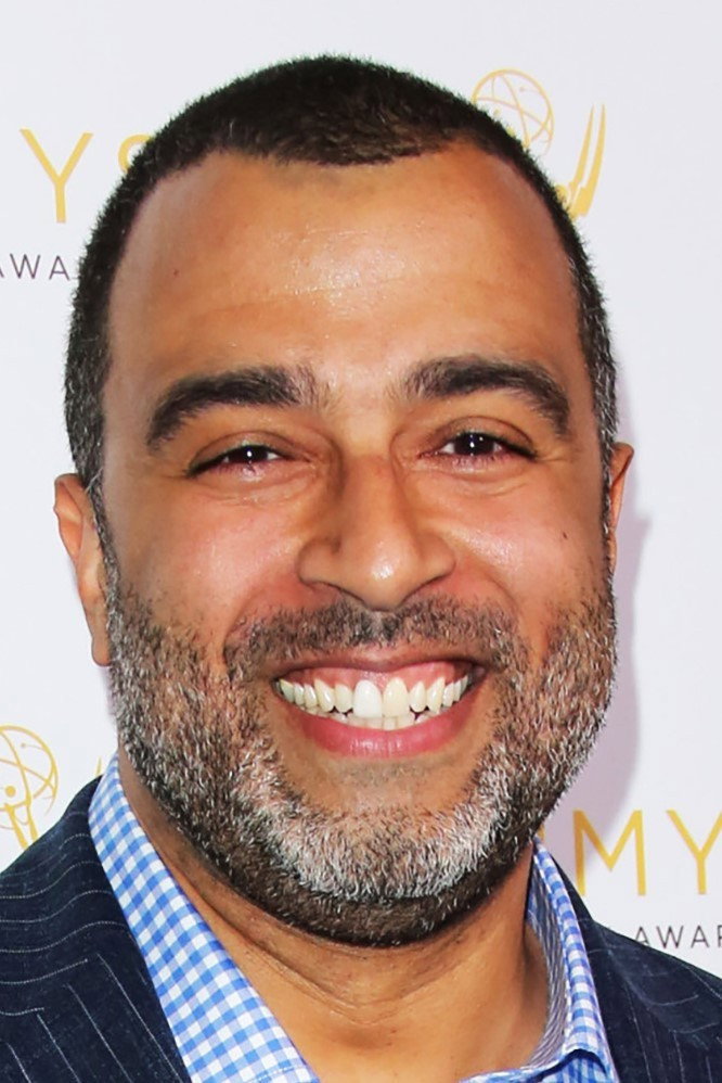 Anthony Mendez as Jun (Voice) in Avata Star Sue