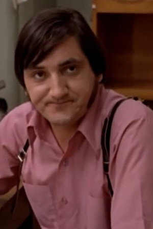 Jean-Pierre Saulnier as Policier in The Mob