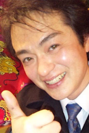 広瀬裕 as Kenji Tsukigata / Doctor Kemp in Choujuu Sentai Liveman