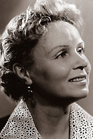 Луиза Кошукова as Tamara Petunina in A Sleepless Night