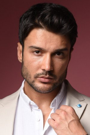 Metehan Cemil Varol as Sinan in Bitter Justice