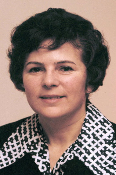 Jiřina Švorcová as (segment "Wandering") in No Entrance