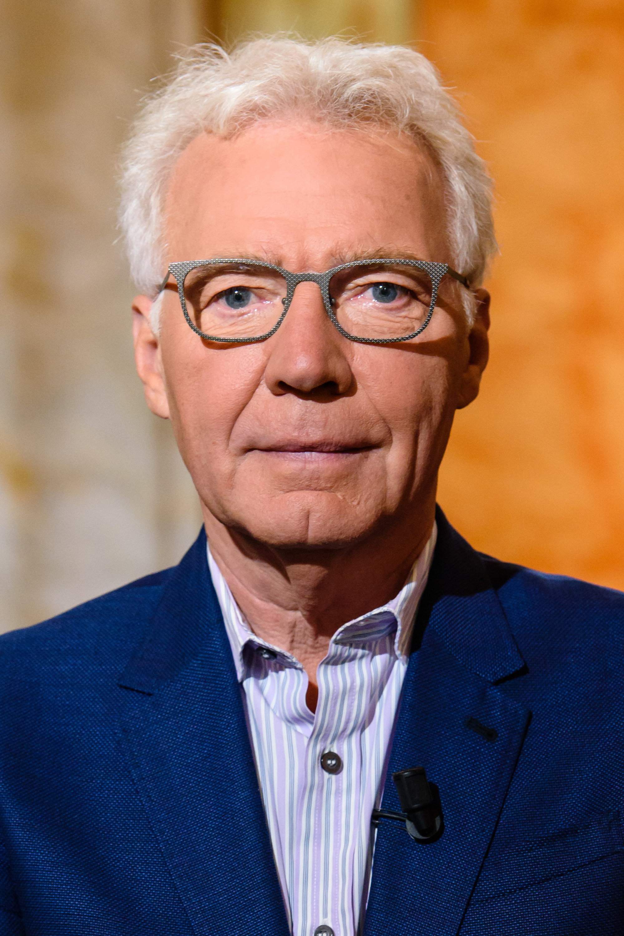 Paul Witteman as Self in De dag dat Fortuyn won