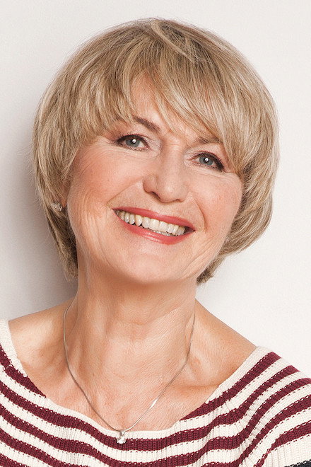 Eliška Balzerová as Rozvědčíková in Golden Eels