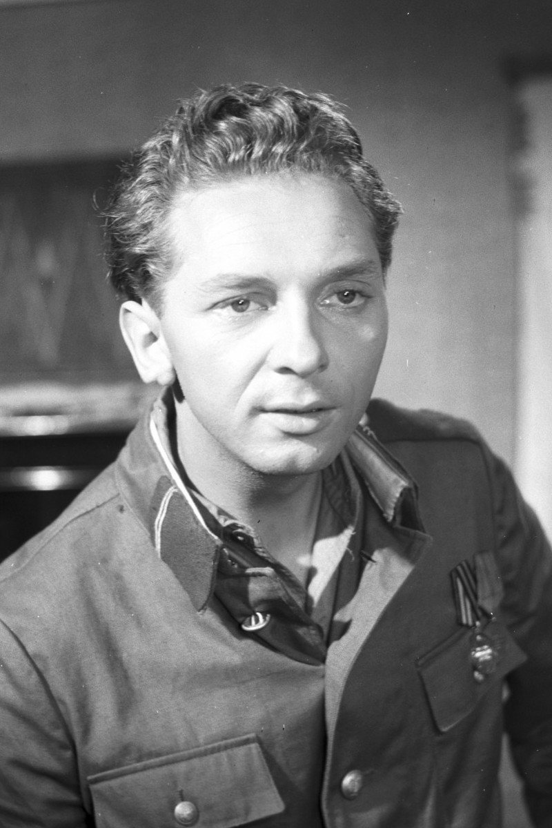 Tadeusz Jurasz as Mikula in Shadow