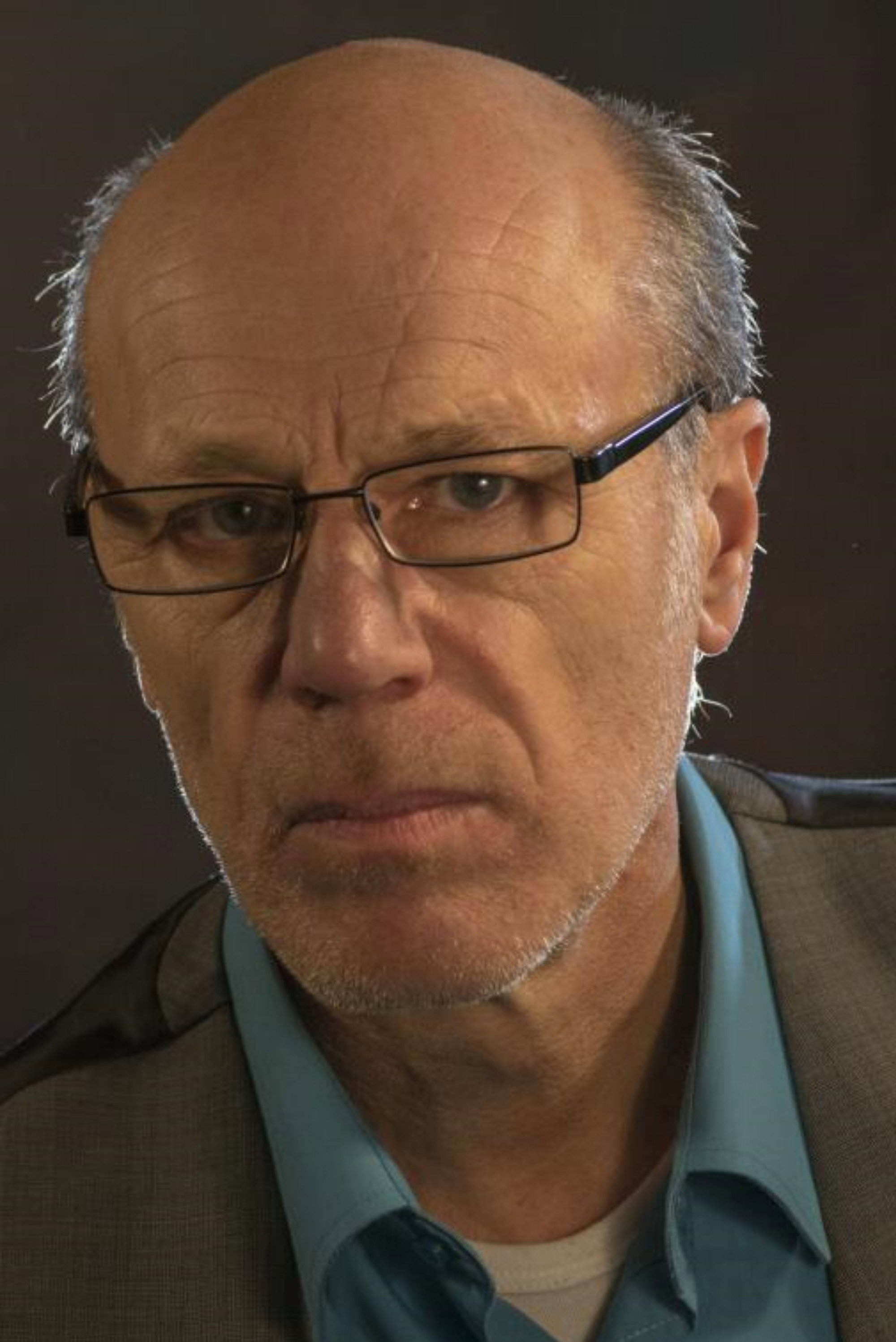 Stuart Ashworth as Police Officer in Kim