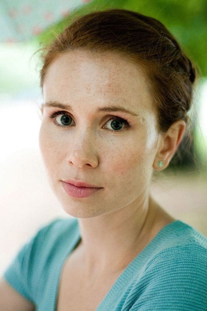 Яна Есипович as Oshvika in Celestial Wives of the Meadow Mari