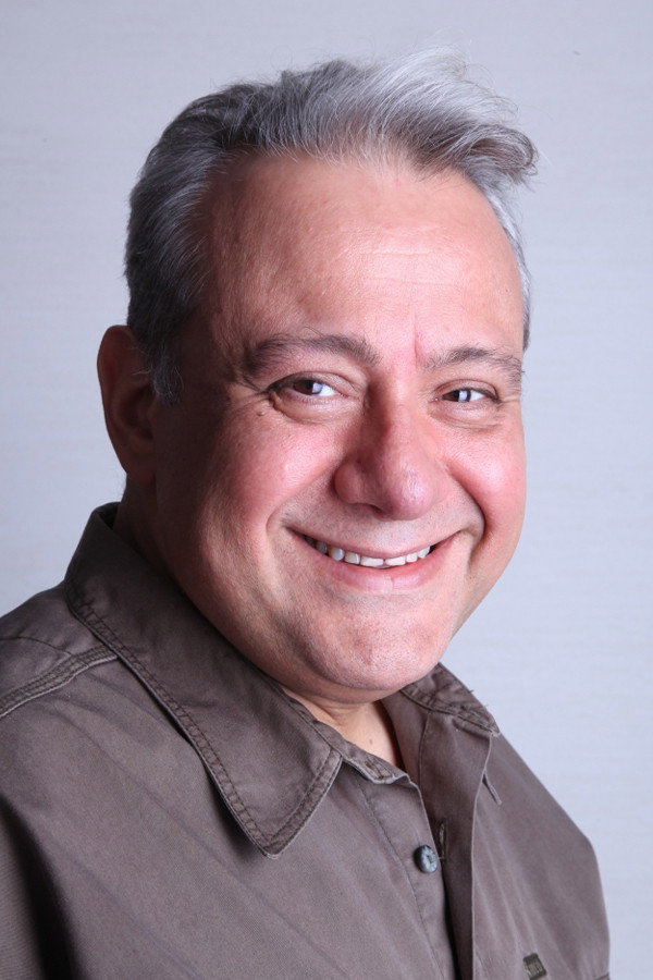 Engin Alkan as Dimitrios in Yakamoz