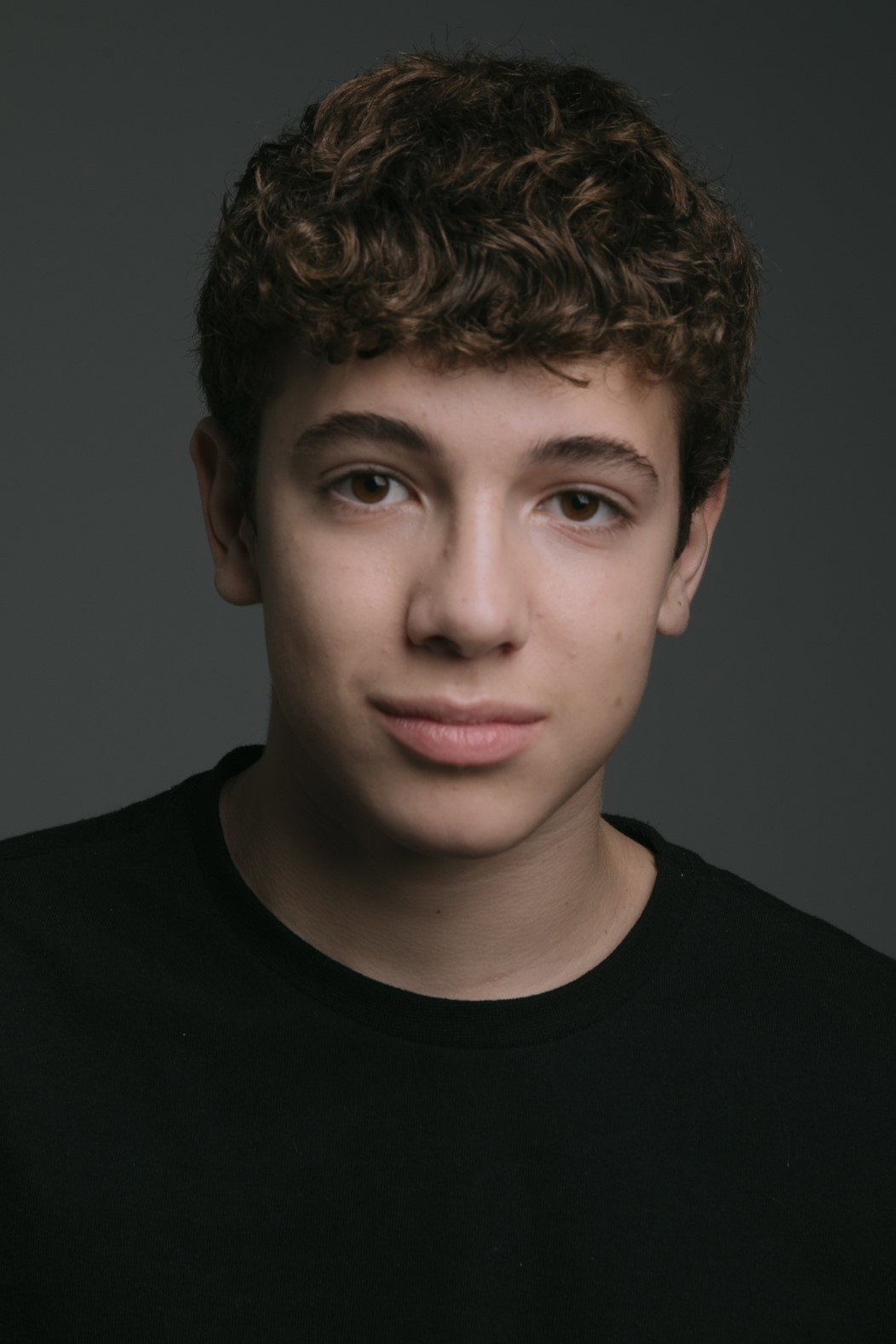 Jaume Solà as Tom (voice) in Buffalo Kids