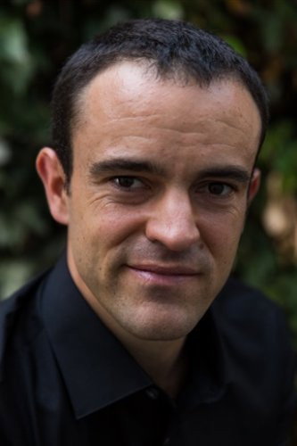 Frans Boyer as Le jeune paysan in Violette