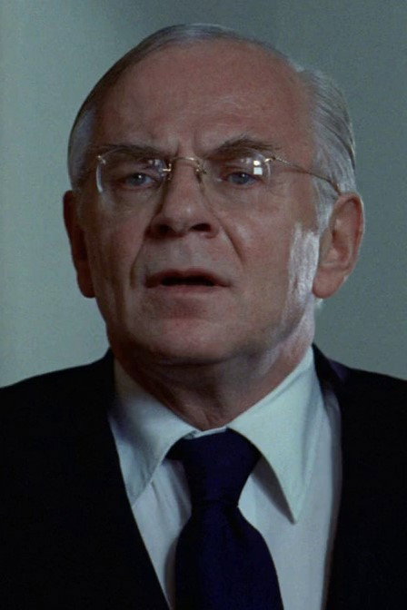 Rudolf Schündler as Dr. Becker in Timo