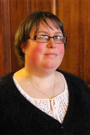 Suzanne Howarth as Alex in Rising Dark