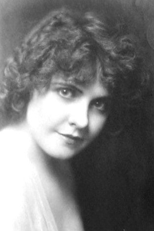 Lois Meredith as Agnes Colt in On the Quiet
