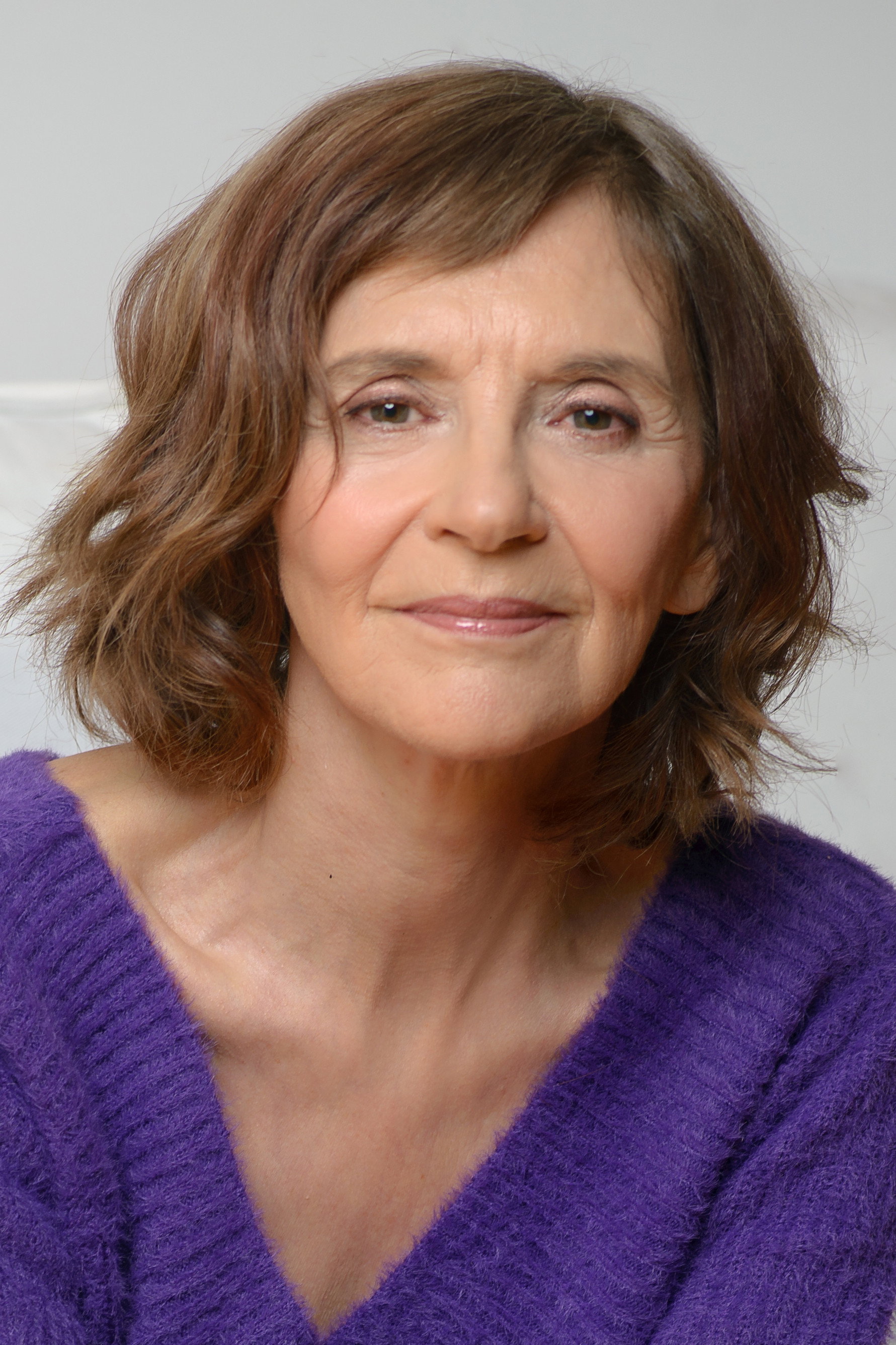 Diane-Marie Racicot as Monique in The Fall of the Sun King