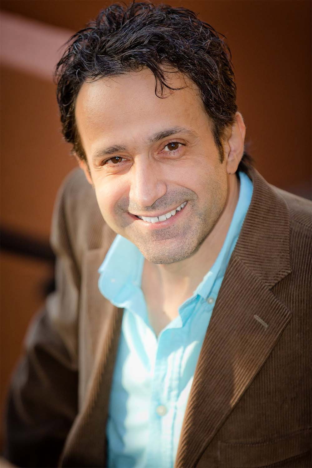 Kaveh Kavian as Amir Hossein in The Singles