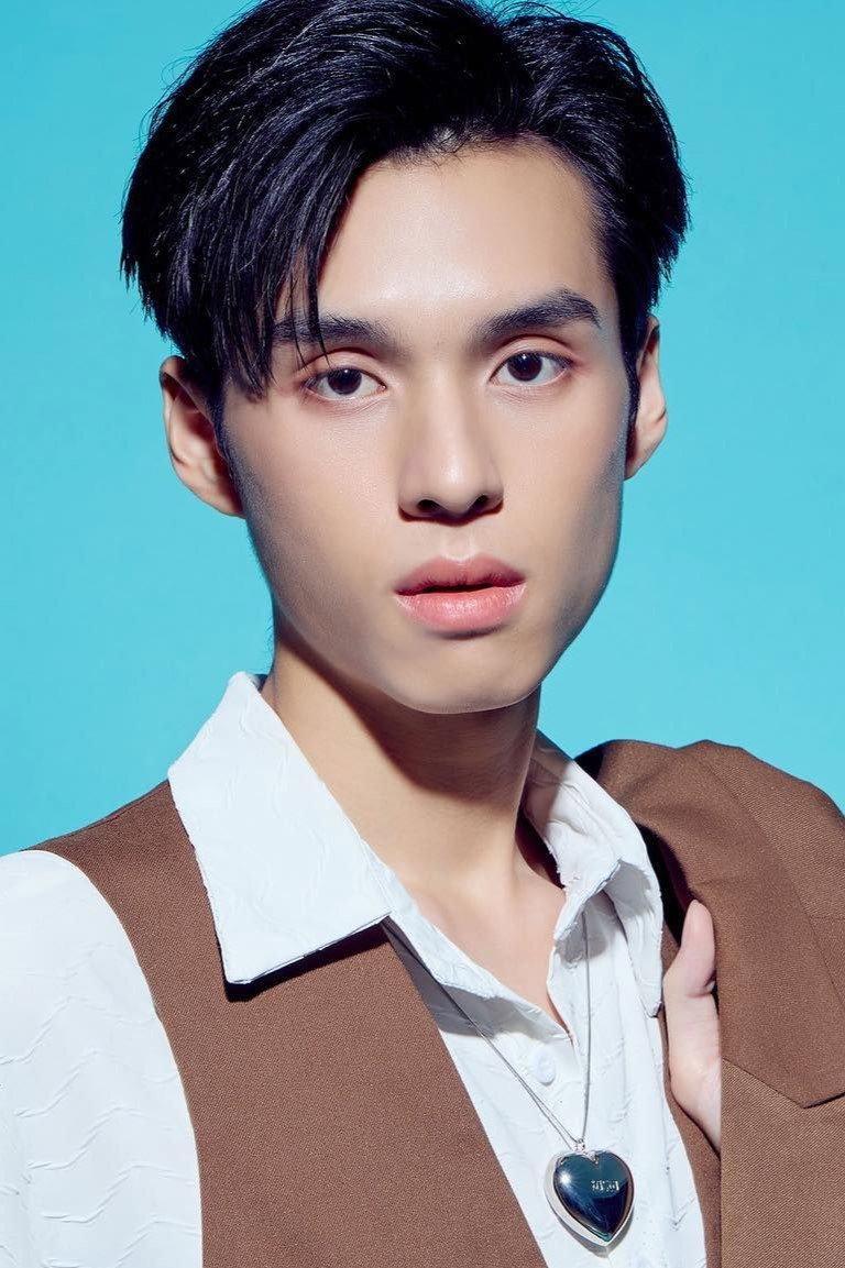 Copter Nuntapong Wongsakulyong as Lomfon in La Pluie