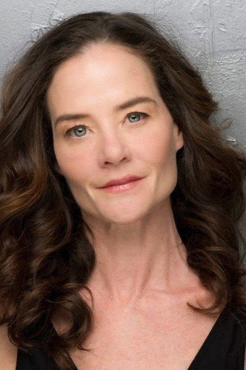 Susannah Hoffmann as Becky in The Brain