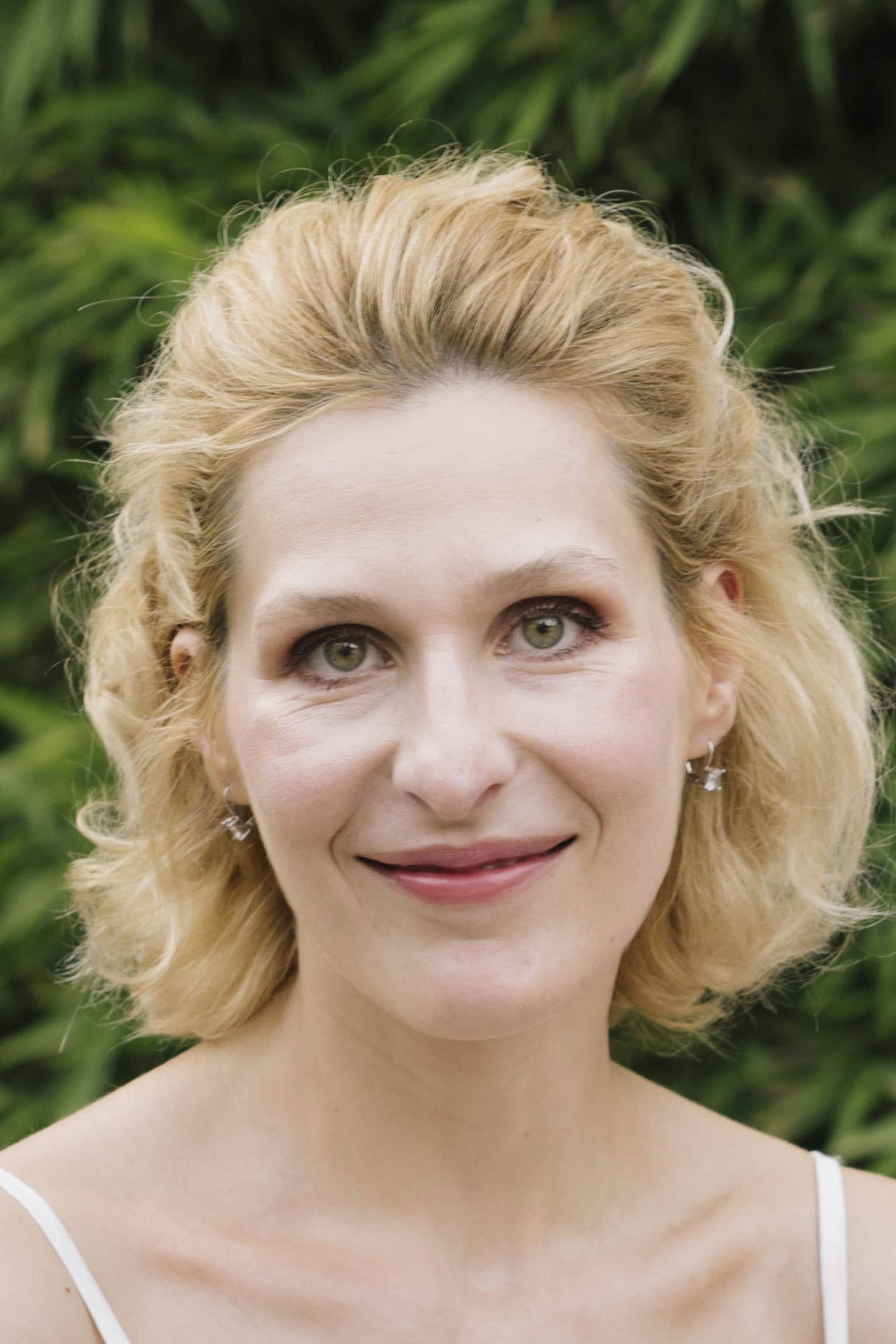 Minja Peković as Mira in Araneum