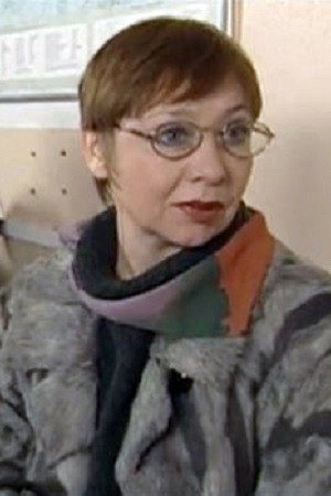 Irina Kovalenko as Тётя Шура in Сумрак