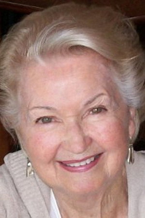 Maxine Miller as Lesley McKane in Battle of the Bulbs
