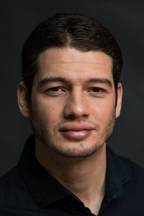 Marwan Zeghbib as Ali in Houria