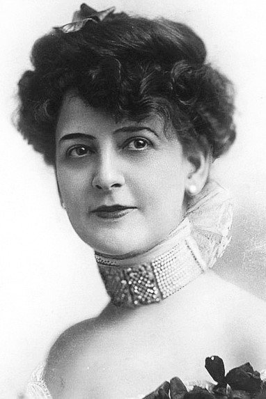 May Robson as Mrs. Merrick in Beauty for Sale