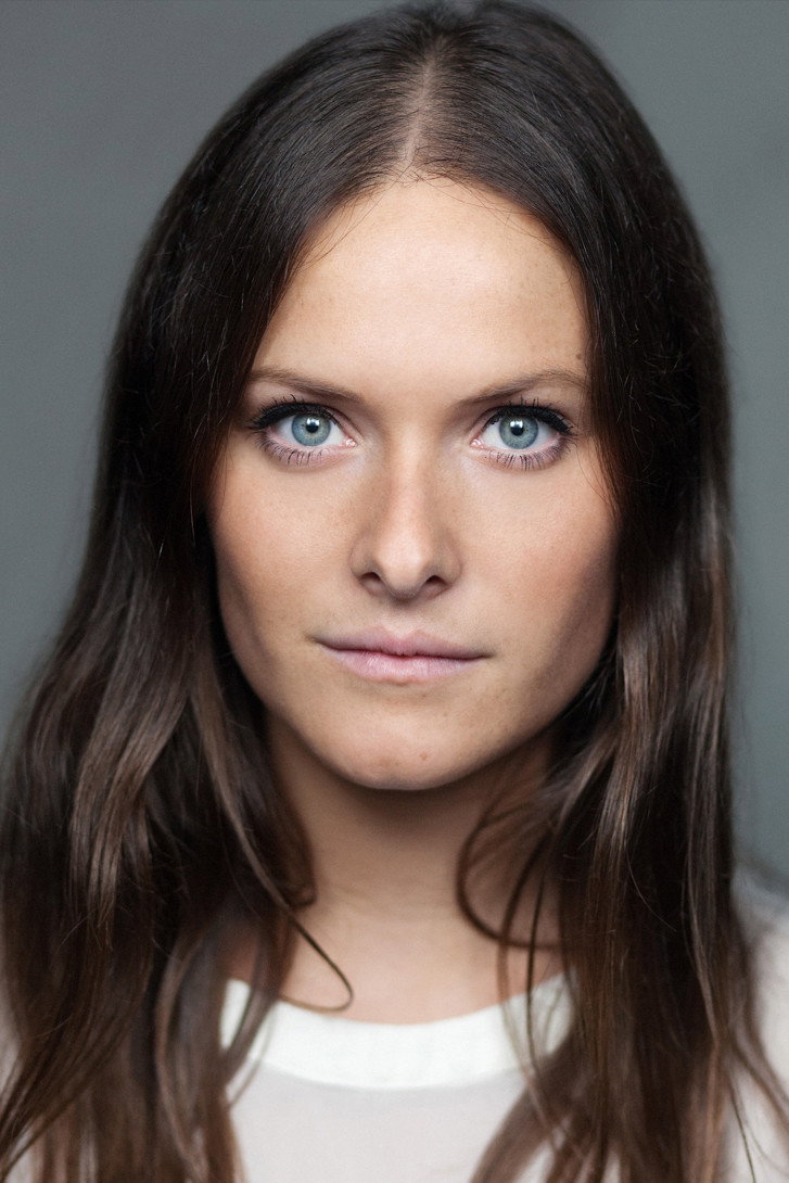 Lily Knight as Sue in Odd Socks