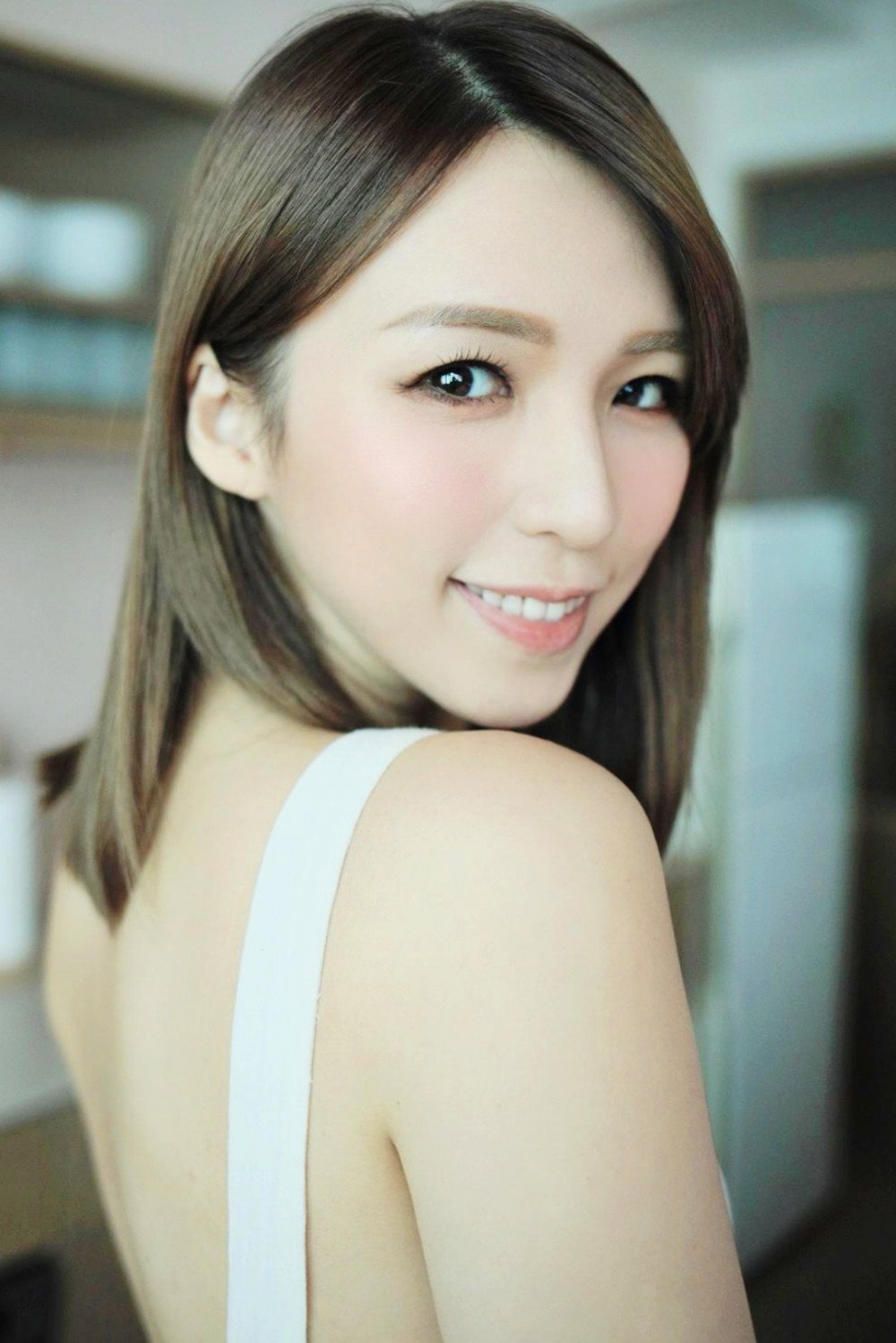 孫慧雪 as Dr. Bean Siu-dou in Threesome