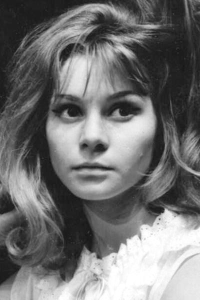 Snežana Nikšić as Vukica in Before the War