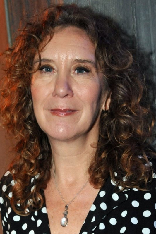 Marisa van Eyle as Helene in Stromboli