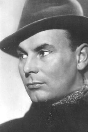 Fred Liewehr as Dr. Radinovich in Armut