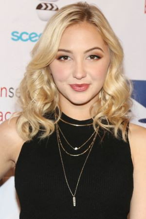 Audrey Whitby as Lucy in 4/20