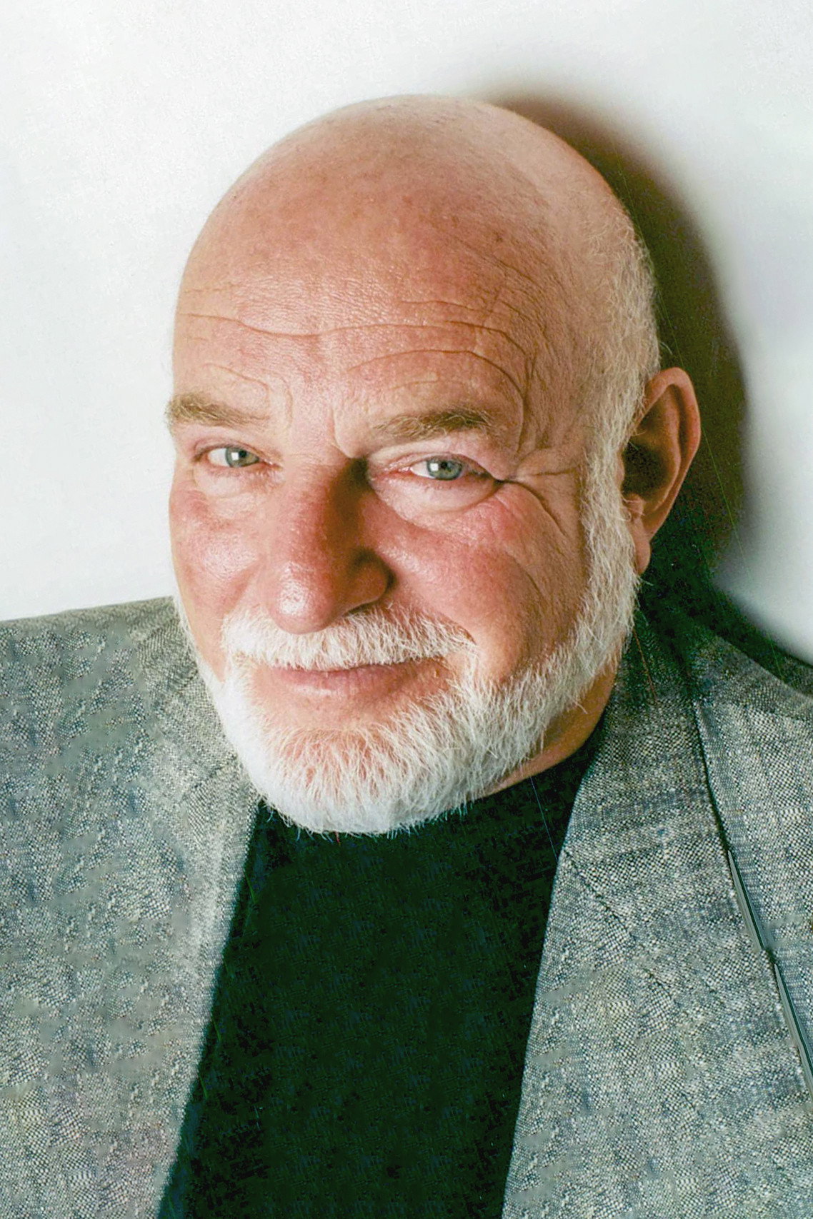 John Schlesinger as Derek Moulthorp in The Lost Language of Cranes