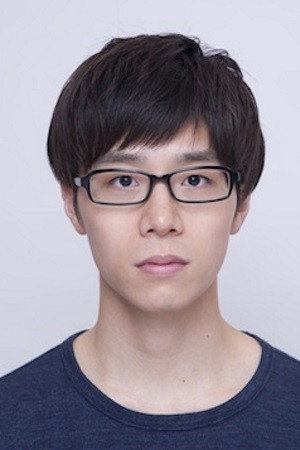 田村健太郎 as Komai in Blonde