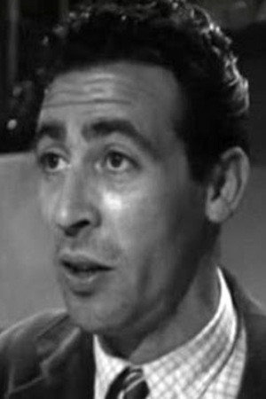 Francisco Arenzana as Jornalero in La Gata